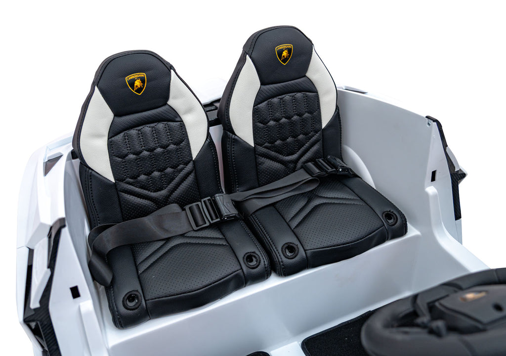 Lamborghini Revuelto XL White vehicle