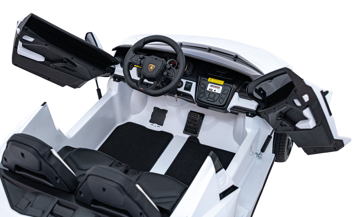 Lamborghini Revuelto XL White vehicle
