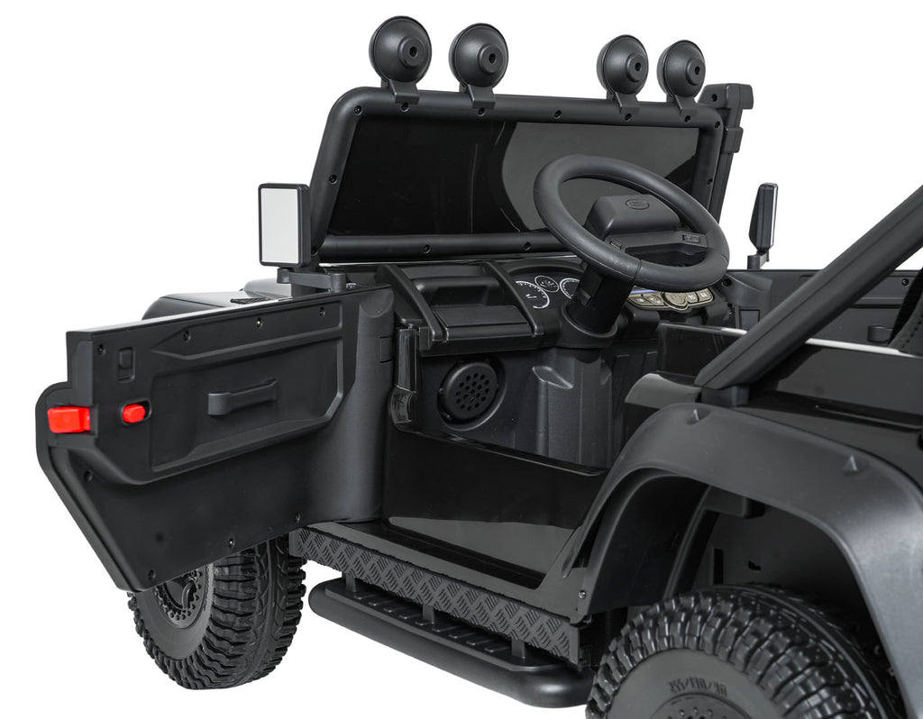 Land Rover Defender 110 SVX Concept Black