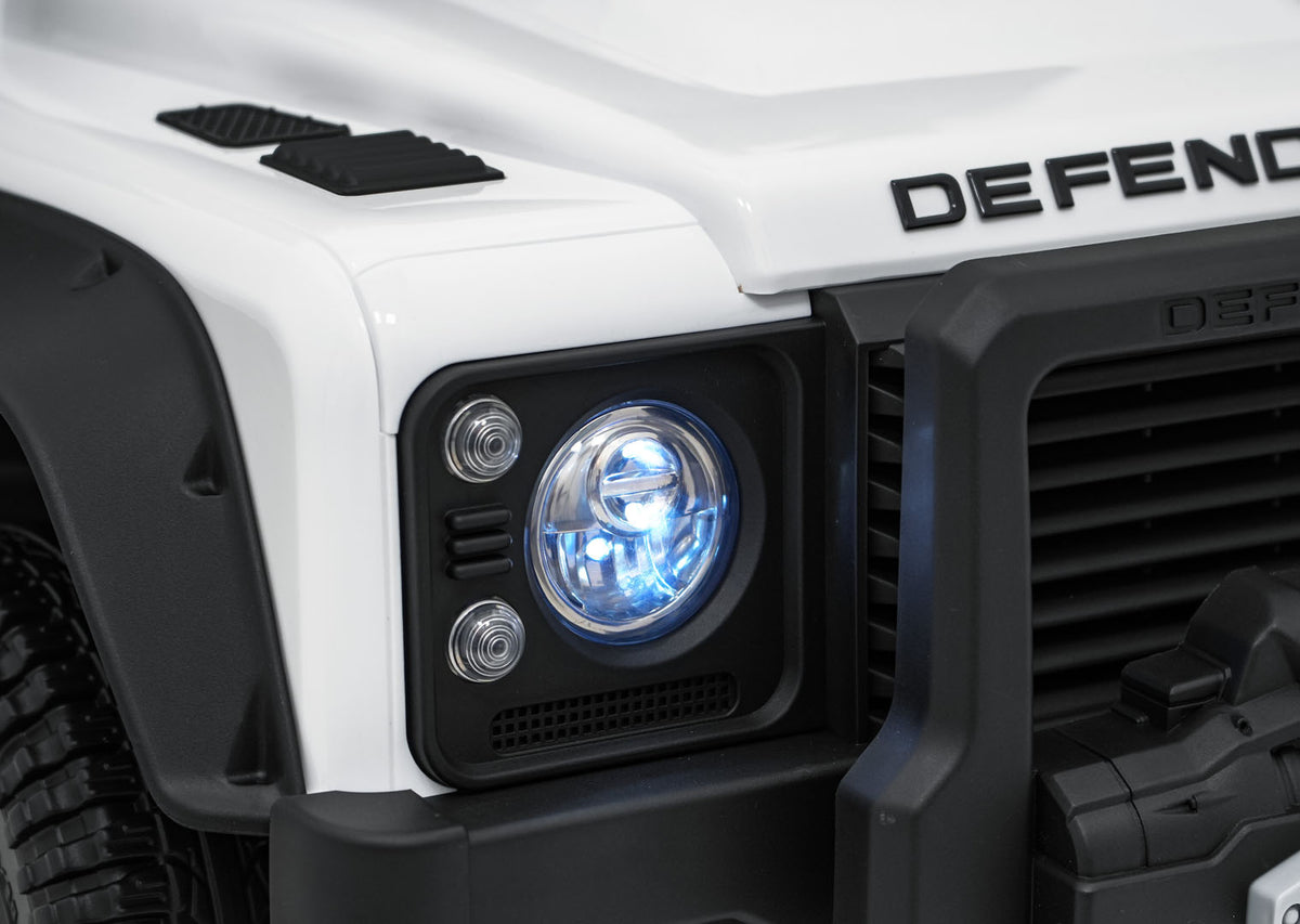 Elektrické autíčko Land Rover Defender 110 SVX Concept 24 V – biele