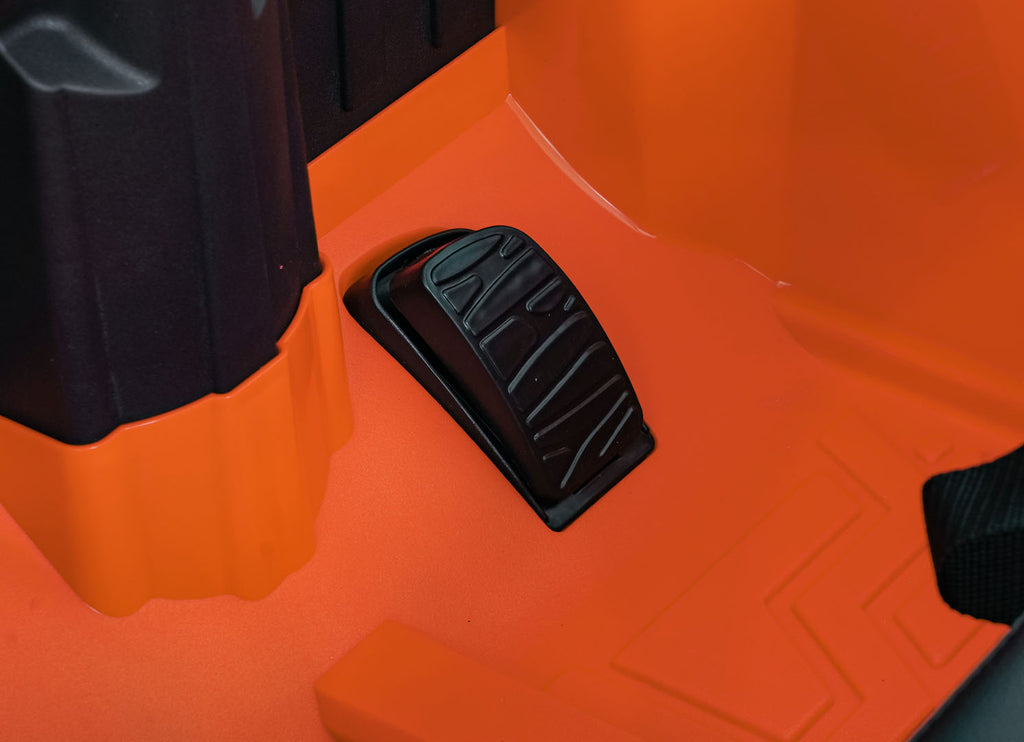 Land Rover Defender 110 SVX Concept Orange Vehicle