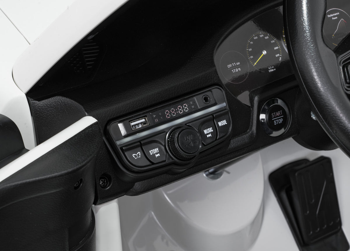 Vehicle Porsche 911 GT 3 White
