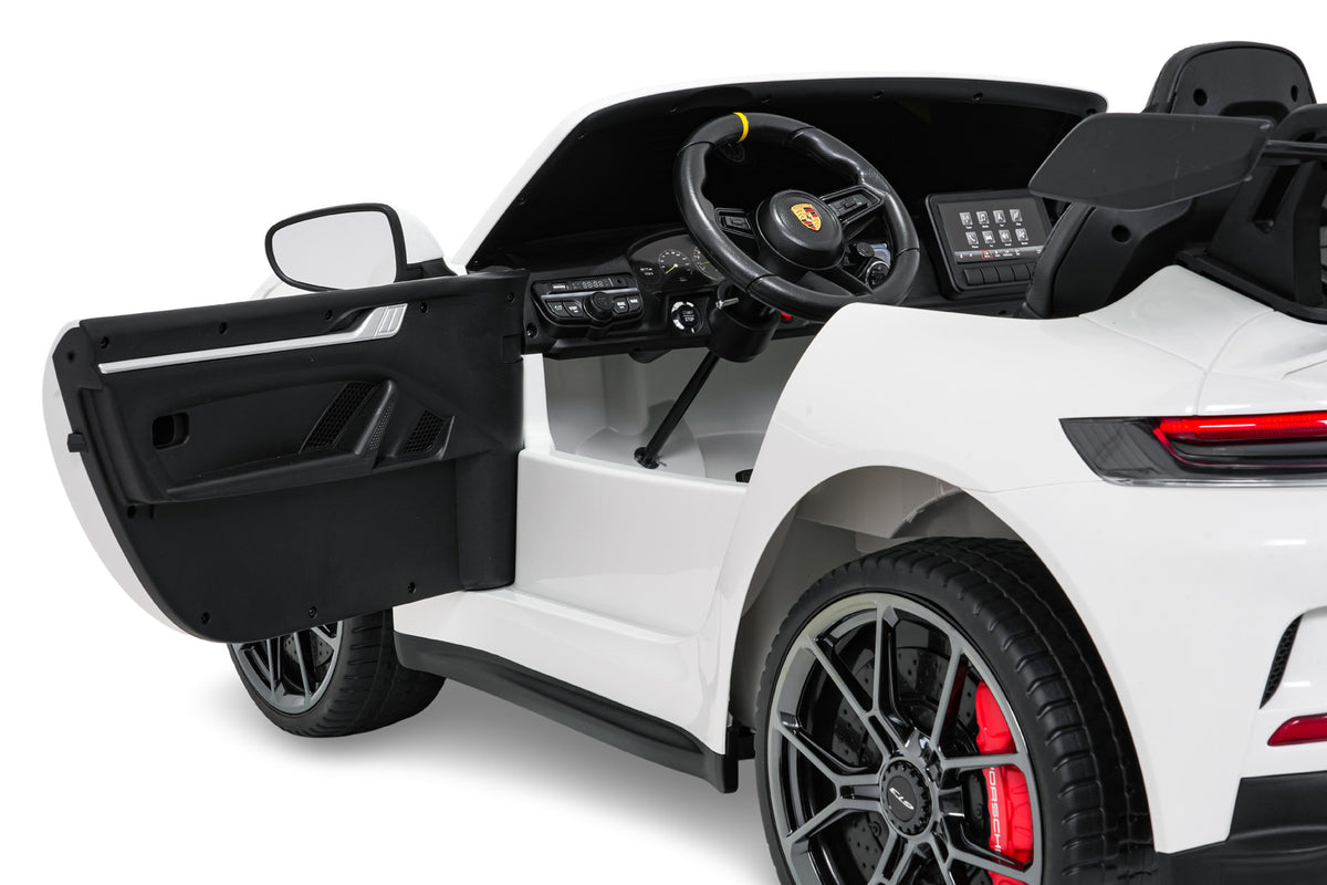 Vehicle Porsche 911 GT 3 White