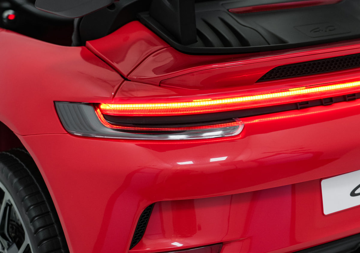 Vehicle Porsche 911 GT 3 STRONG Red