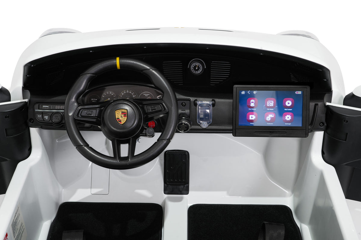 Vehicle Porsche 911 GT3 STRONG MP4 White
