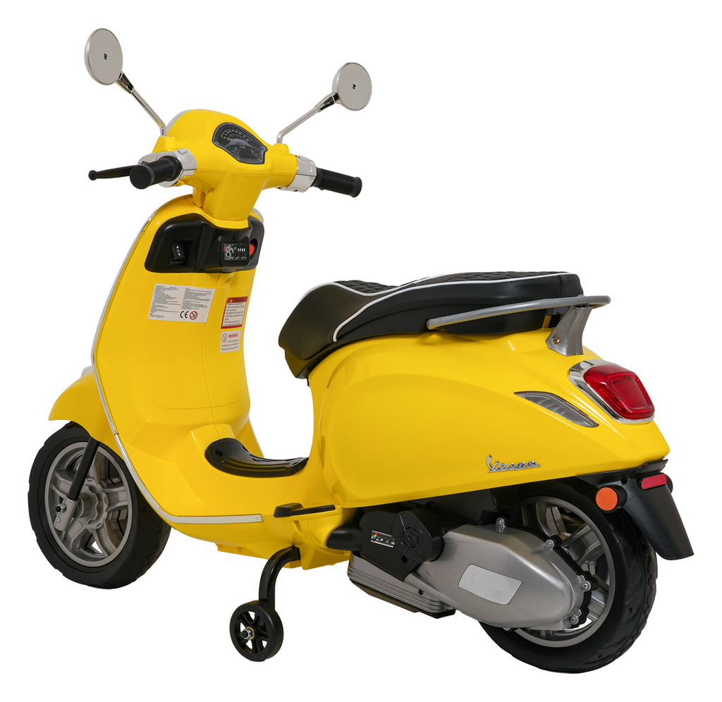 Vehicle Scooter Vespa ROMA Yellow