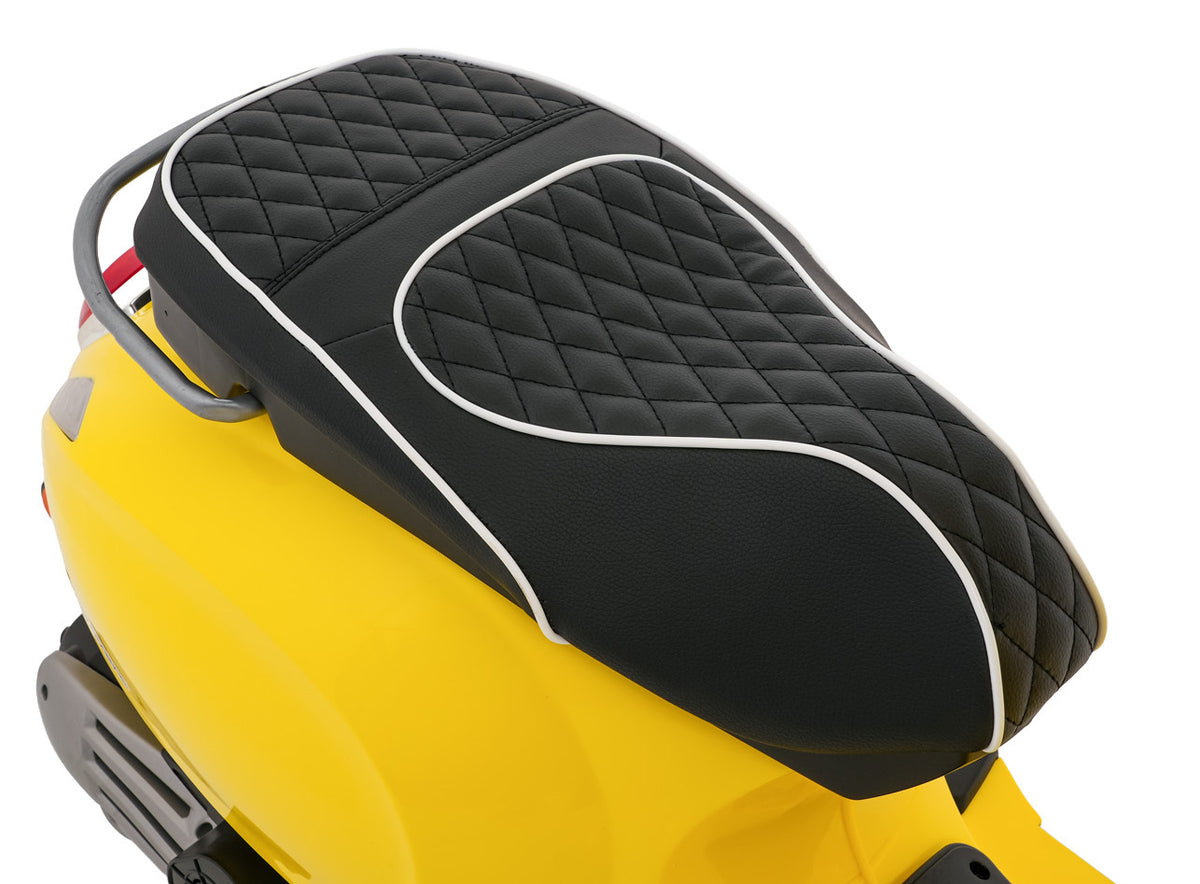 Vehicle Scooter Vespa ROMA Yellow