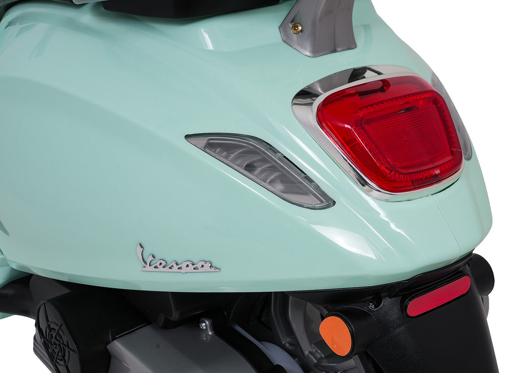 Vespa ROMA Scooter Vehicle Green