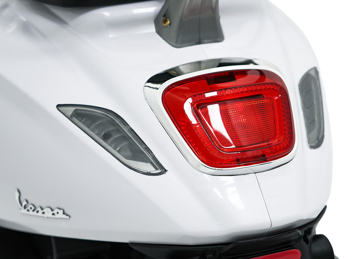 Vehicle Scooter Vespa ROMA White