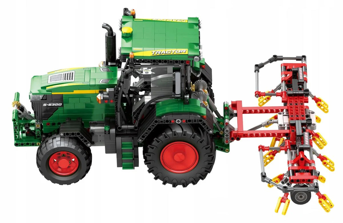 Green Tractor Building Blocks Set + Accessories 1828 pcs.