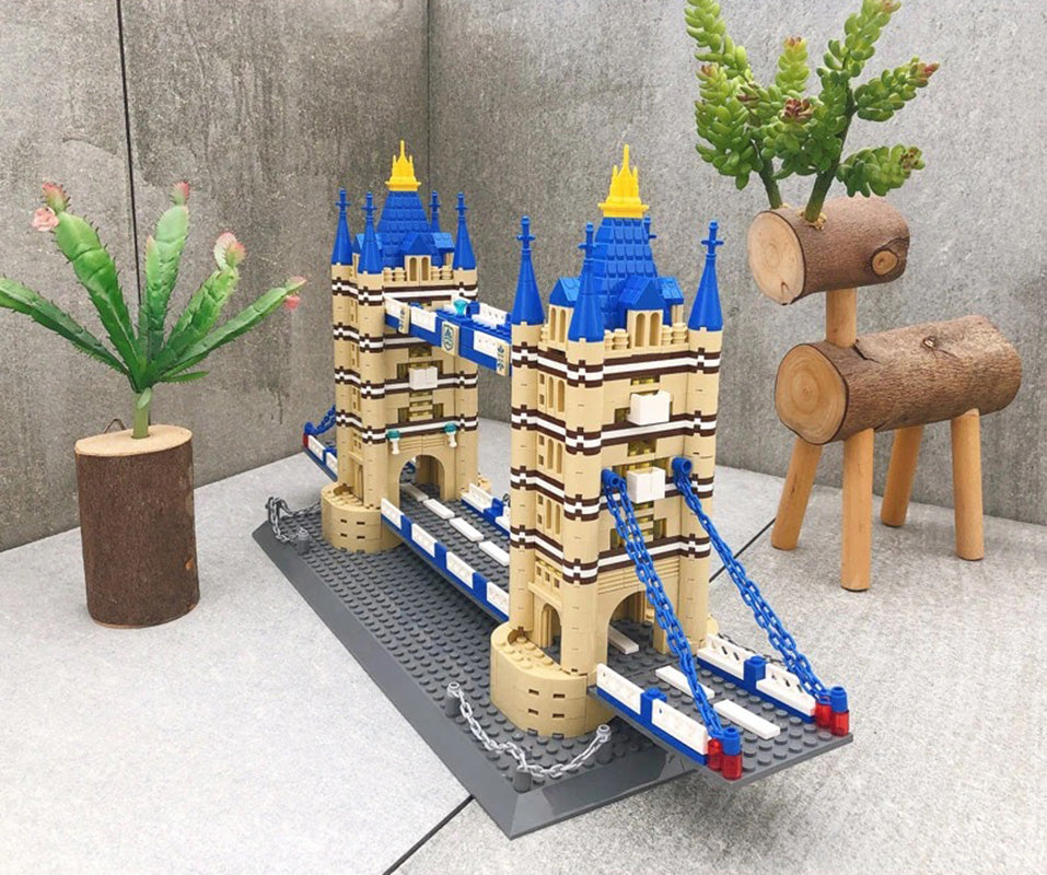 Tower Bridge Buildings Series Set 1054pcs.