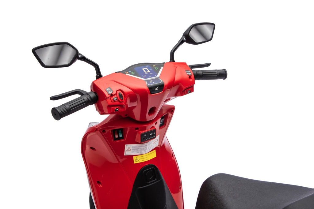 Vehicle Motor Scooter HONDA SH125I Red