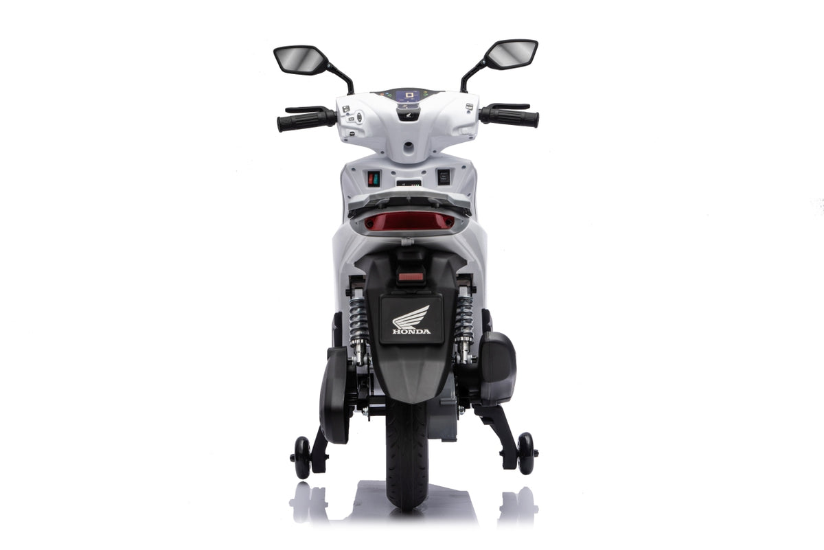 Vehicle Motor Scooter HONDA SH125I White