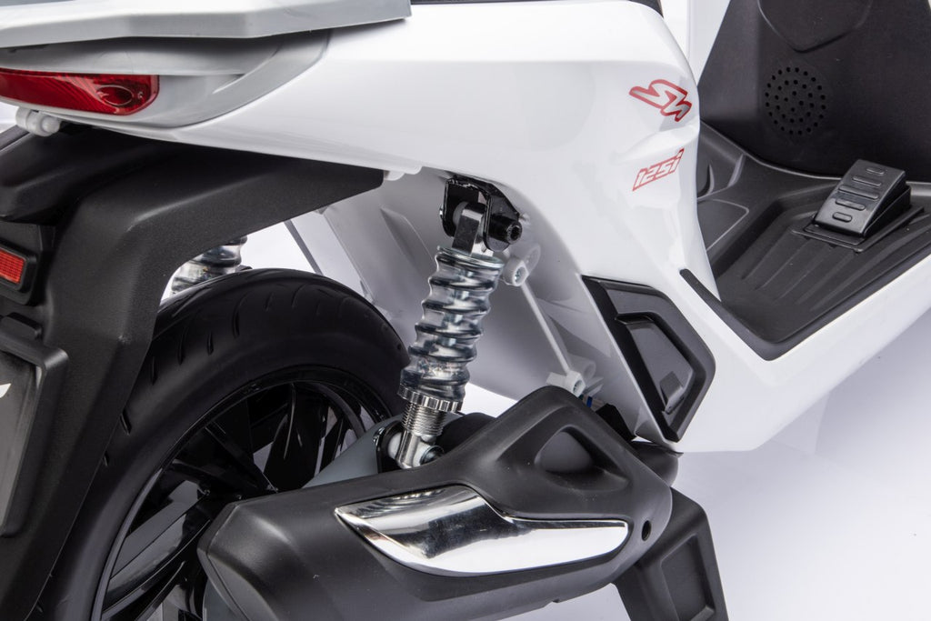 Vehicle Motor Scooter HONDA SH125I White
