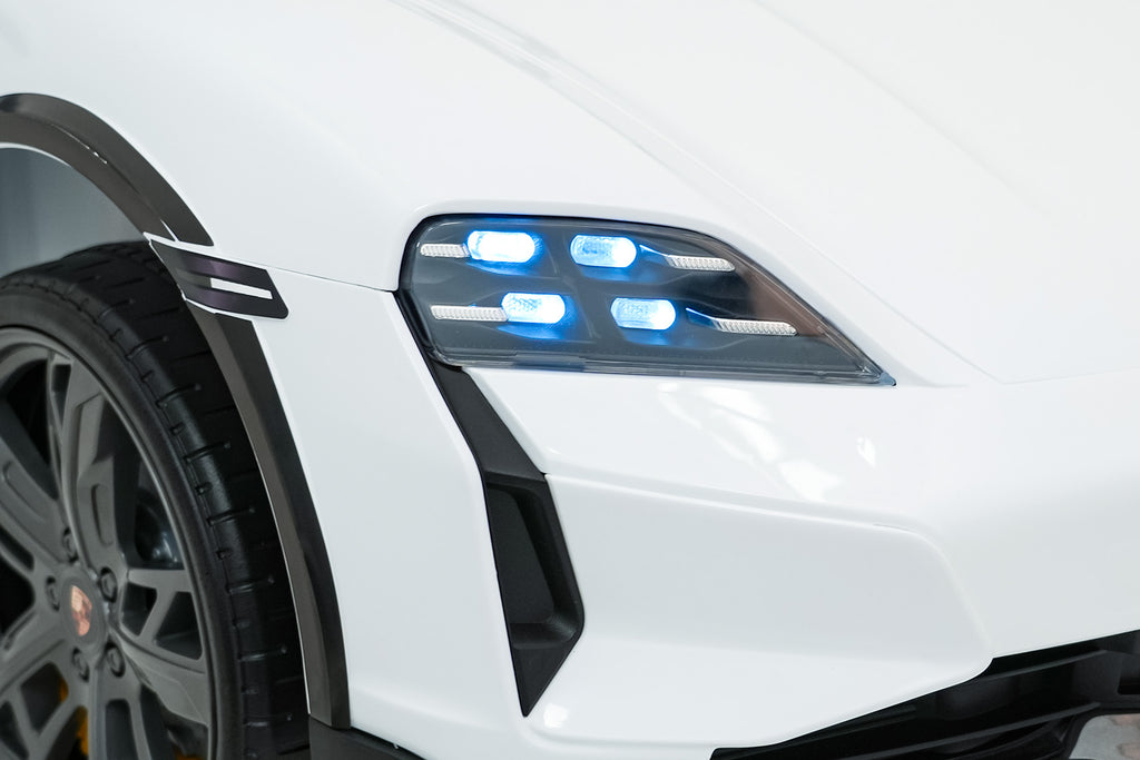 Elektrické autíčko Porsche Taycan Turbo S biela
