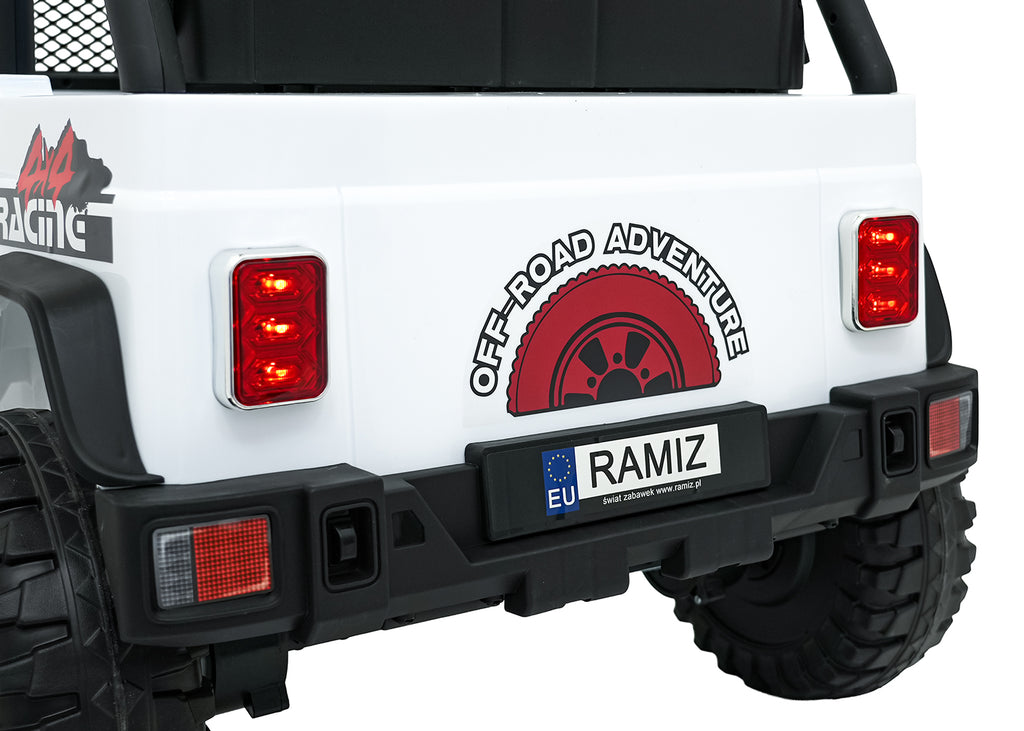 Jeep BEAST 4x4 White Vehicle