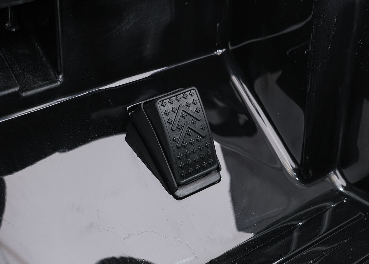 Elektrické autíčko Jeep BEAST 4x4 čierna