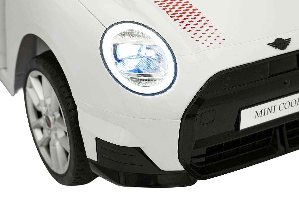 Mini Cooper White Vehicle