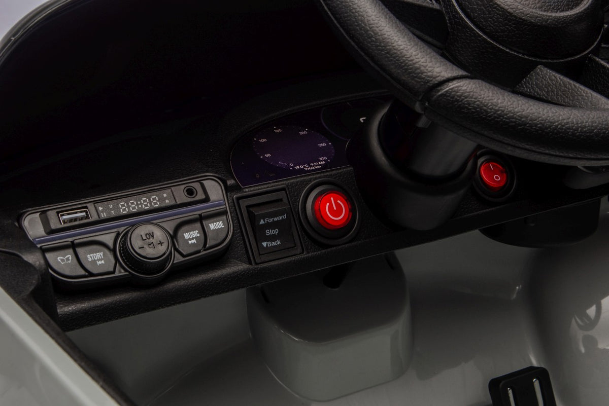 Elektrické autíčko Porsche Macan sivá