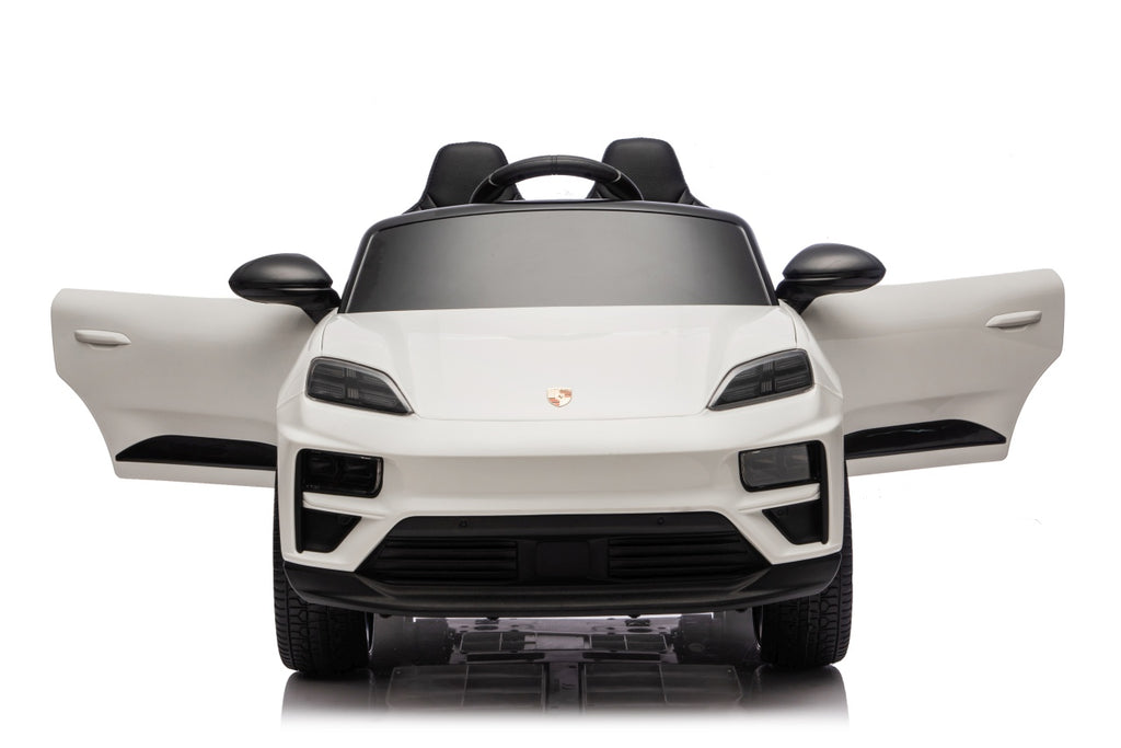 Porsche Macan White Vehicle