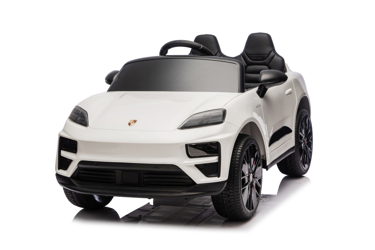 Porsche Macan White Vehicle