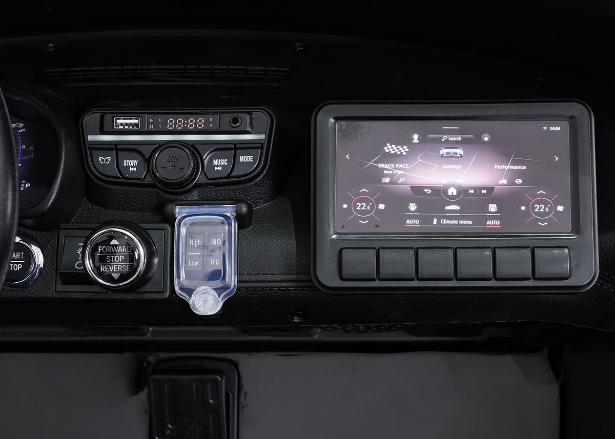Elektrické autíčko Mercedes-Benz GT63 AMG čierna