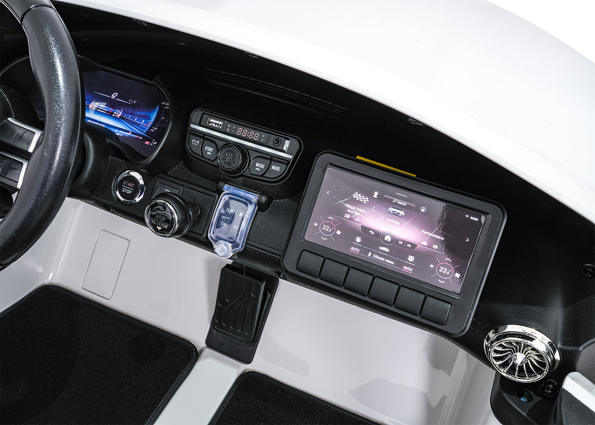 Vehicle Mercedes Benz GT63 AMG White
