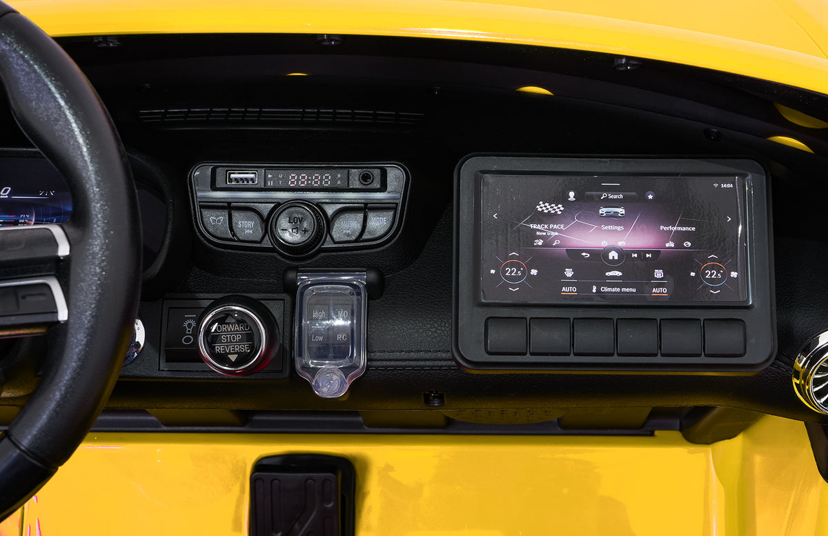 Vehicle Mercedes Benz GT63 AMG Yellow