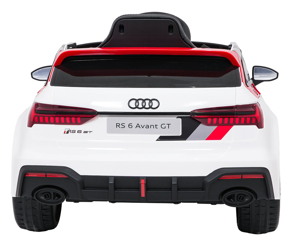 Vehicle Audi RS6 Avant GT White