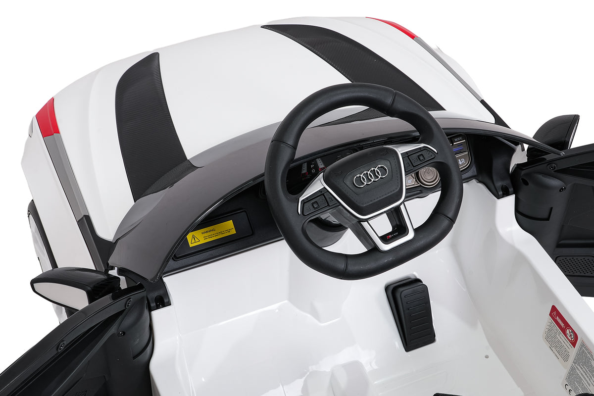 Vehicle Audi RS6 Avant GT White