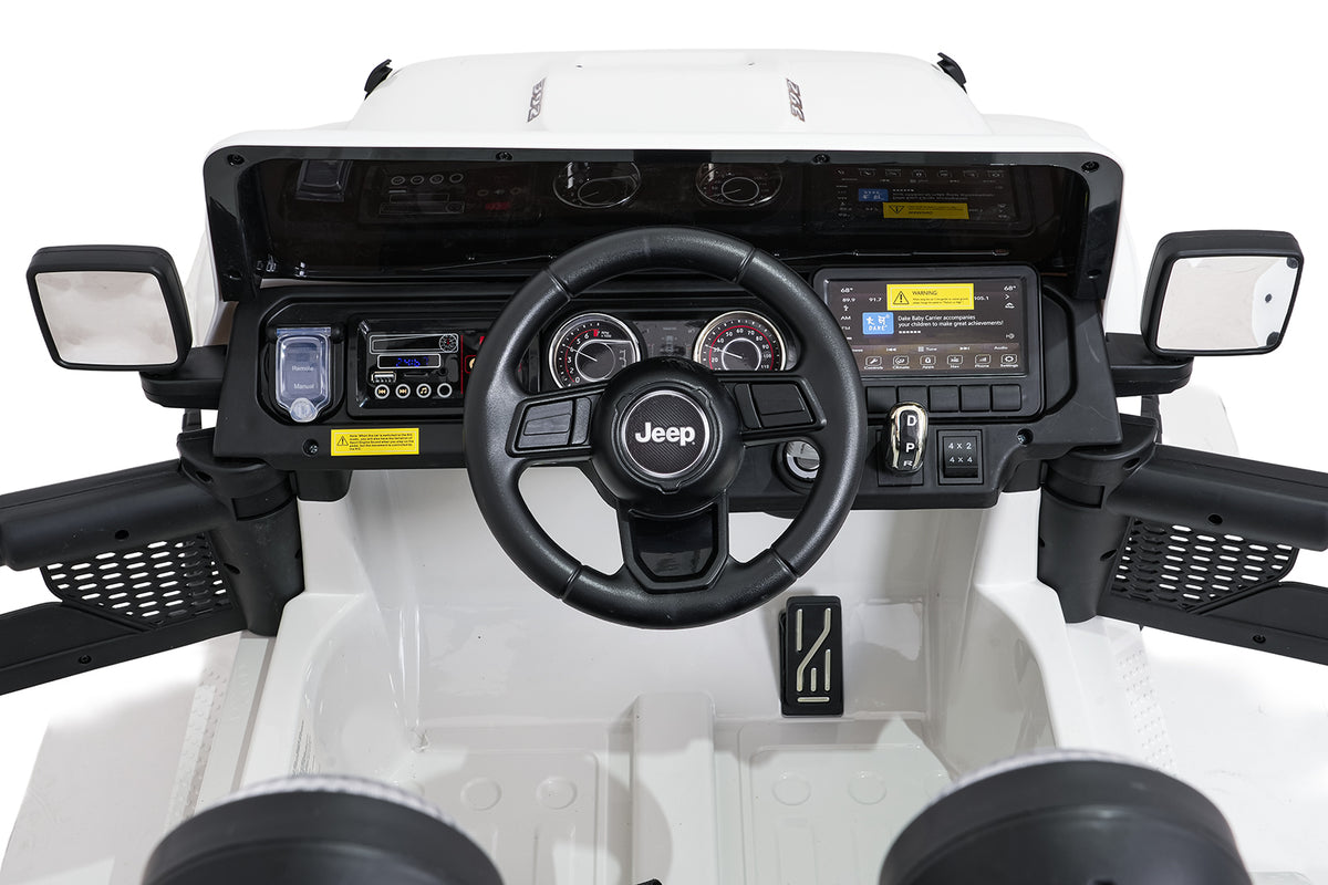 Jeep Wrangler Rubicon LIFT White Vehicle