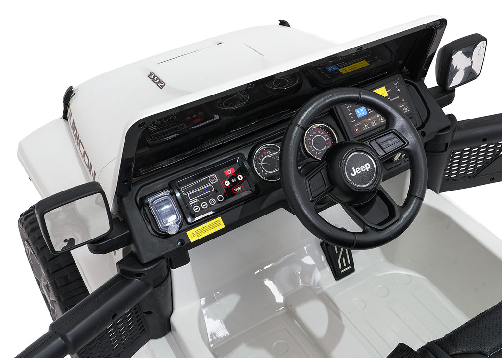 Jeep Wrangler Rubicon LIFT White Vehicle