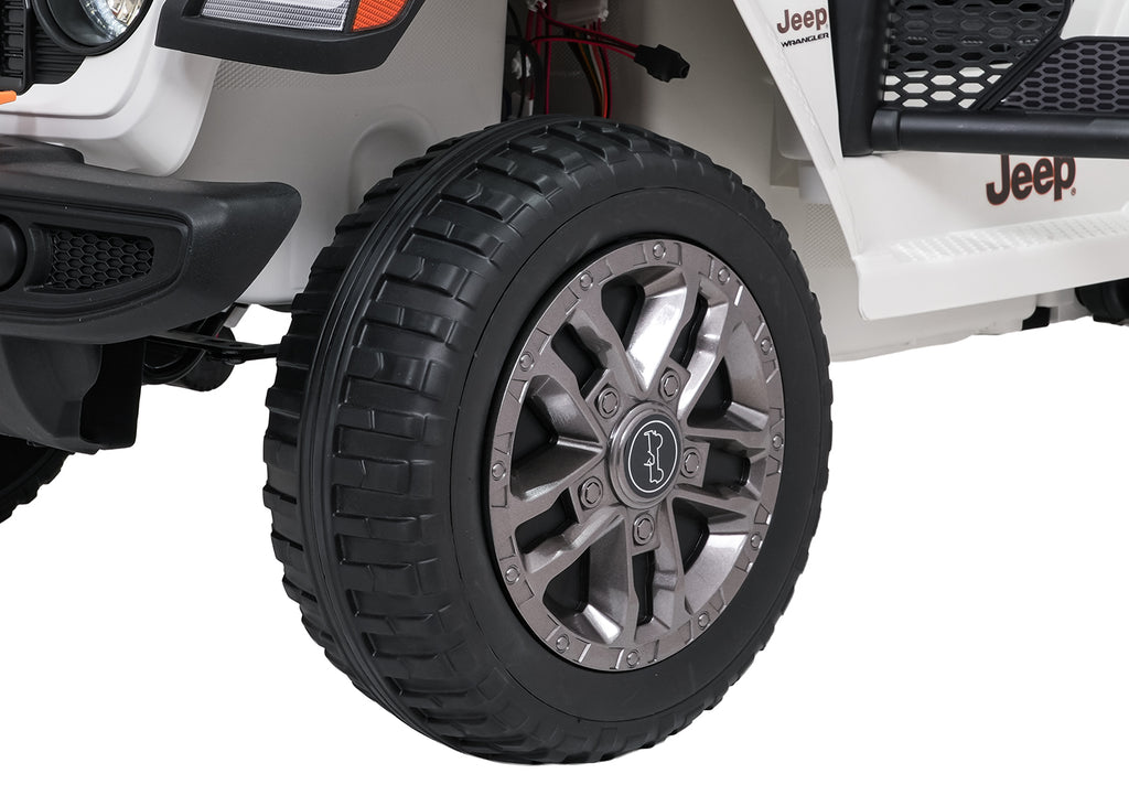 Jeep Wrangler Rubicon LIFT White Vehicle