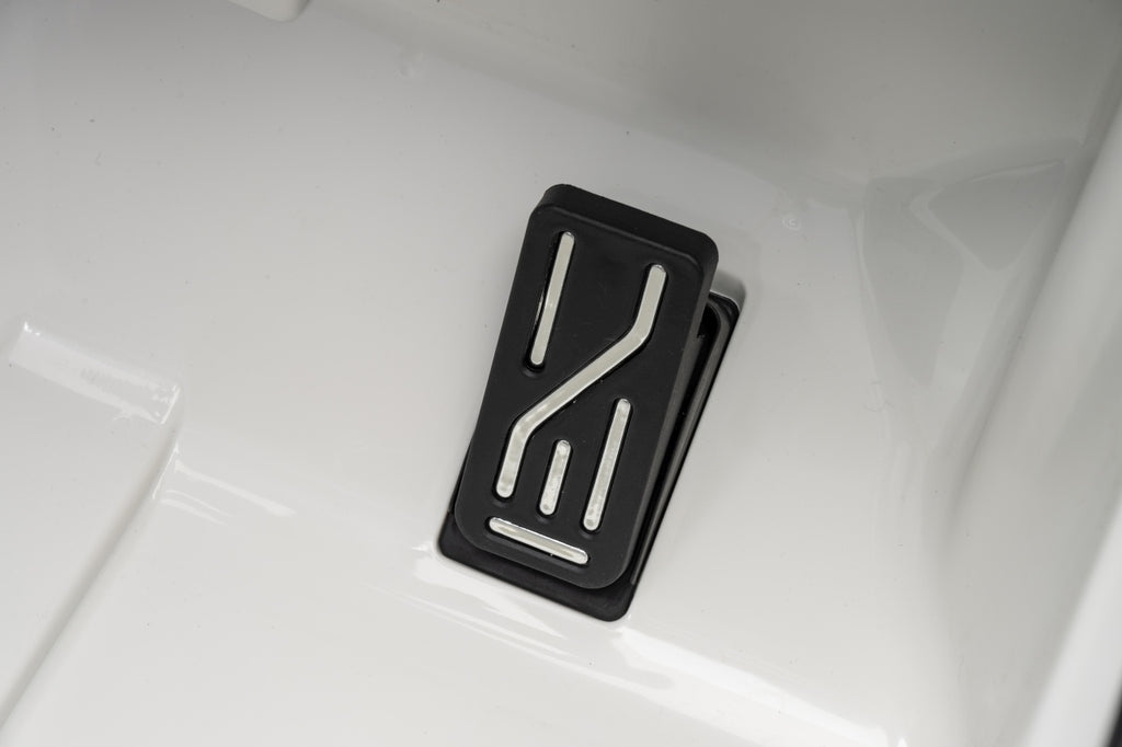 Elektrické autíčko Mercedes G63 AMG biela