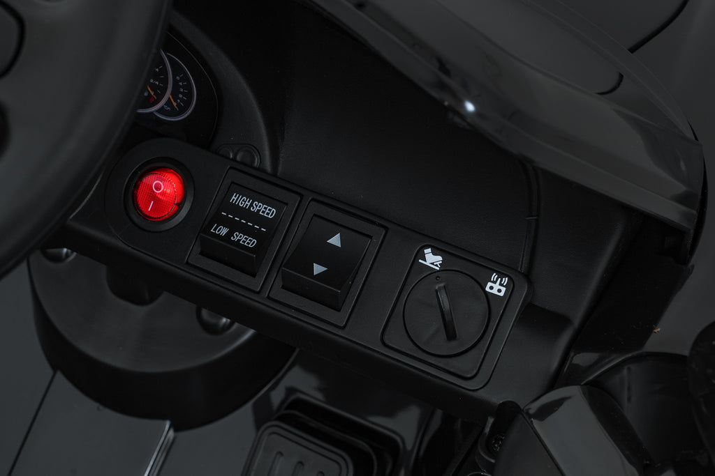 Vehicle Porsche 911 Carrera Black