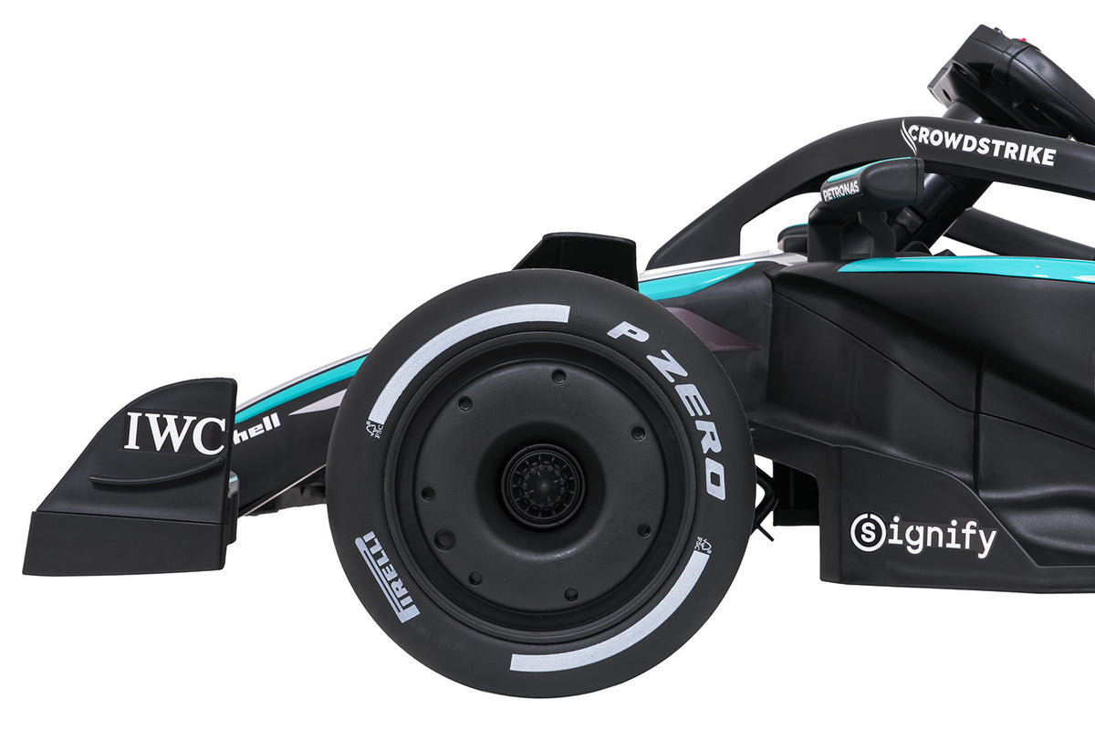 Elektrické autíčko AMG PETRONAS F1 čierna Racing Car