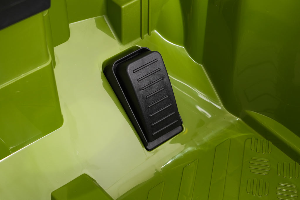 Land Rover Defender Green Vehicle