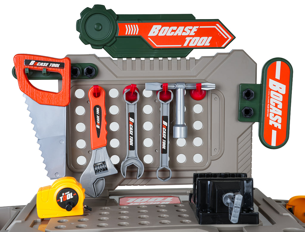 DIY Workshop with Storage and Screwdriver 90el.